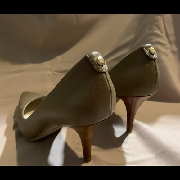 MICHAEL Michael Kors Flex Heels - Picture 5 of 12